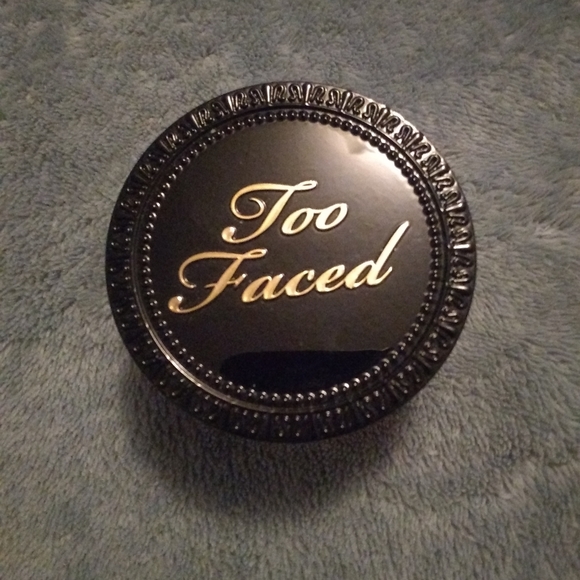 💜2 for $25💜💨Too Faced Setting Powder 💨 - Picture 2 of 3